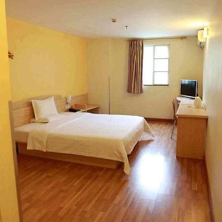7Days Inn Nanning Min Zu Avenue Habitación foto