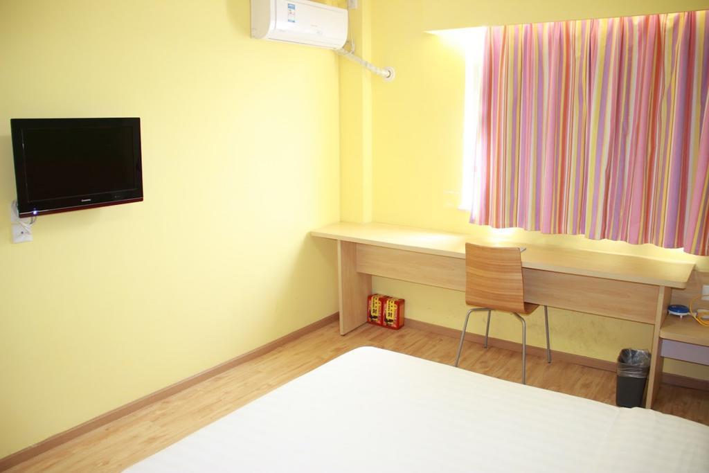 7Days Inn Nanning Min Zu Avenue Exterior foto